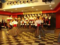 baile en el salón del Real Club Victoria
