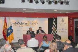 Conferencia inpartida por Don Jerónimo Saavedra